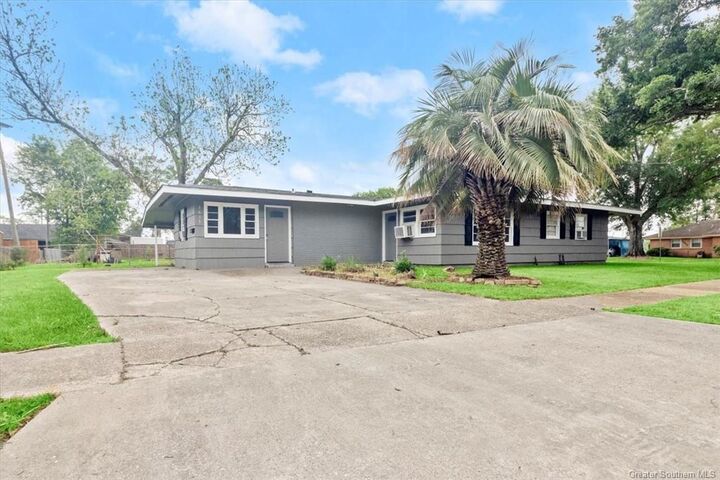 3617 Monroe Street  Lake Charles LA 70607 photo