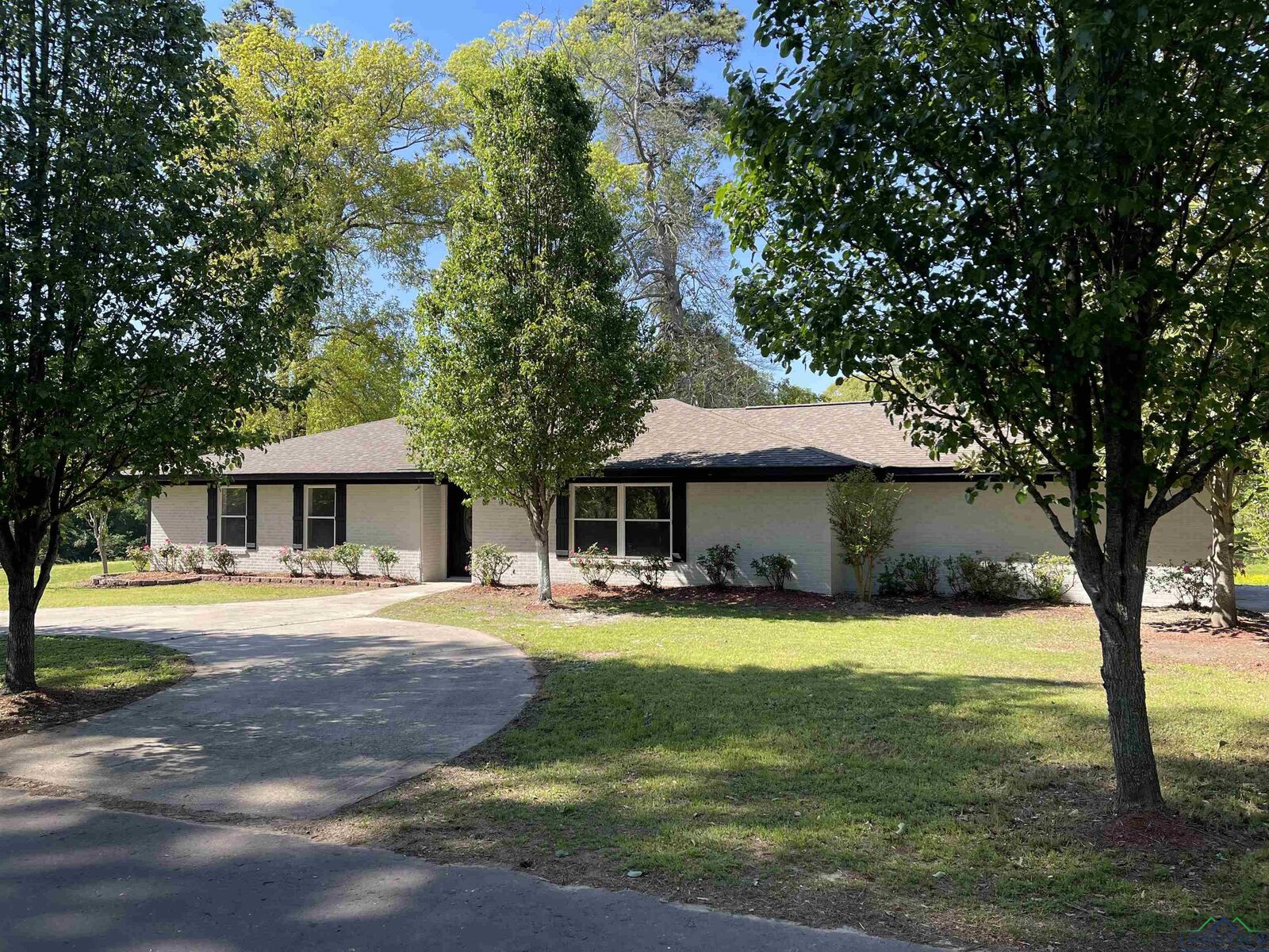 Property Photo: 600 Cr 470 TX 75633