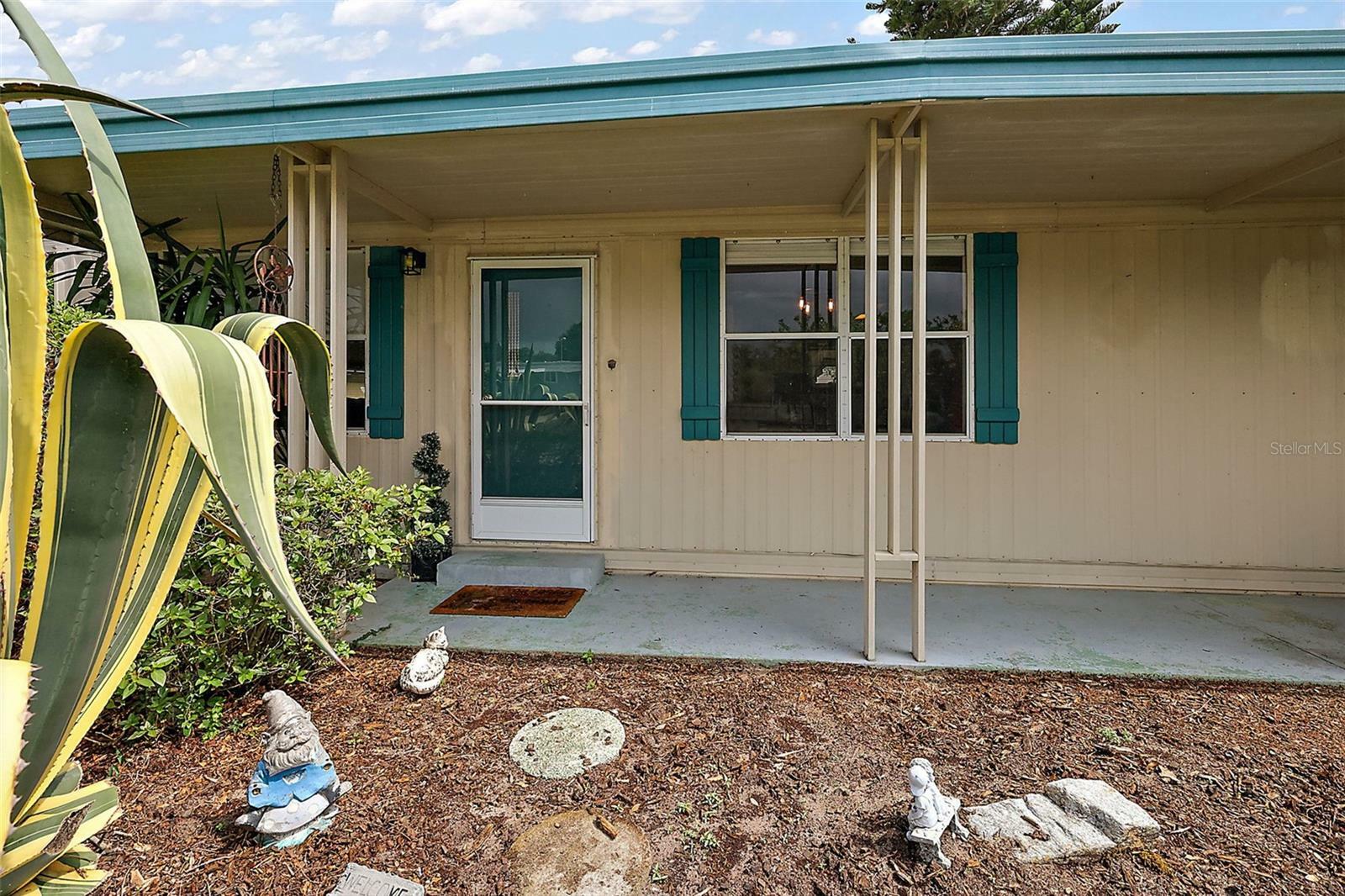 Property Photo:  1116 Forest Lane  FL 32778 