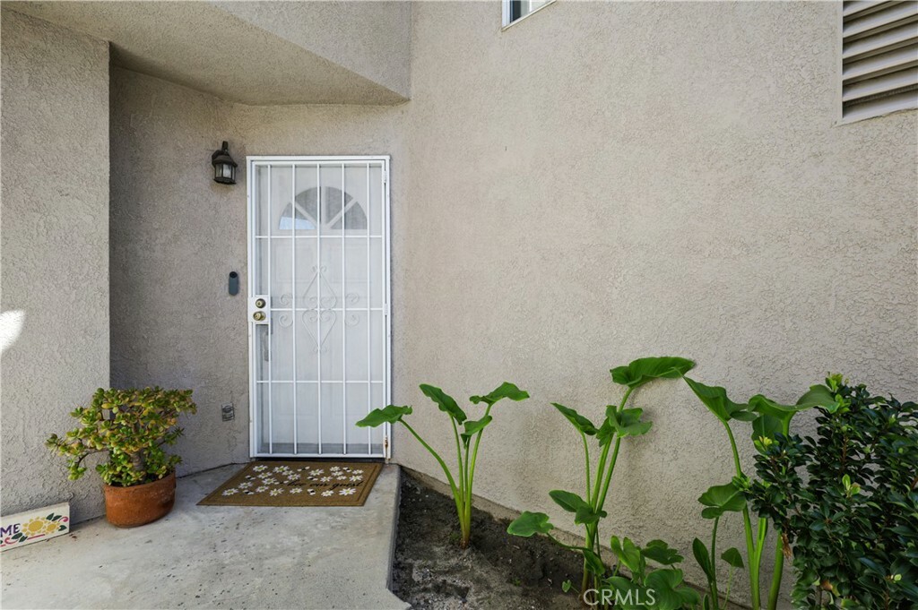 Property Photo: 1226 S Western Avenue 103 CA 92804