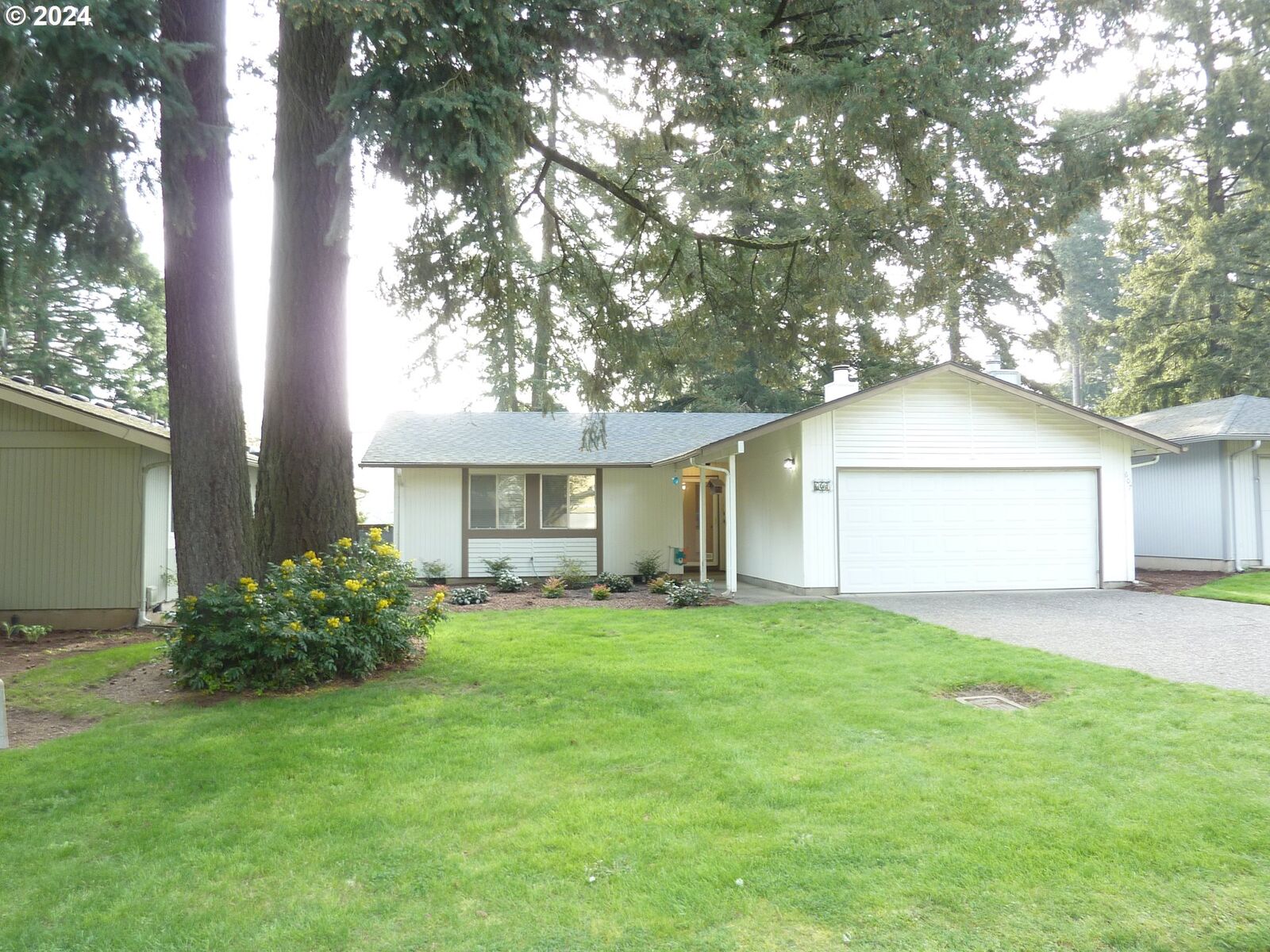 Property Photo: 607 NE 132nd Ave WA 98684
