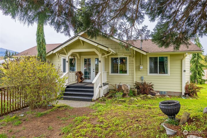 584 Mt Pleasant  Port Angeles WA 98362 photo