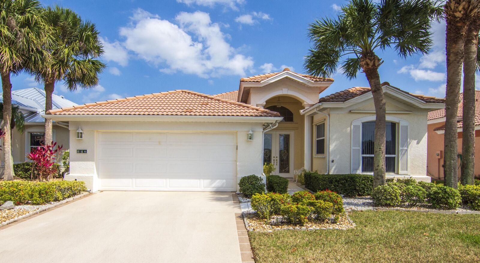 Property Photo: 572 NW Lambrusco Drive FL 34986