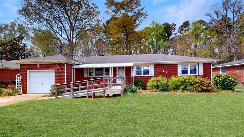 Property Photo: 1017 Josephine Crescent VA 23464