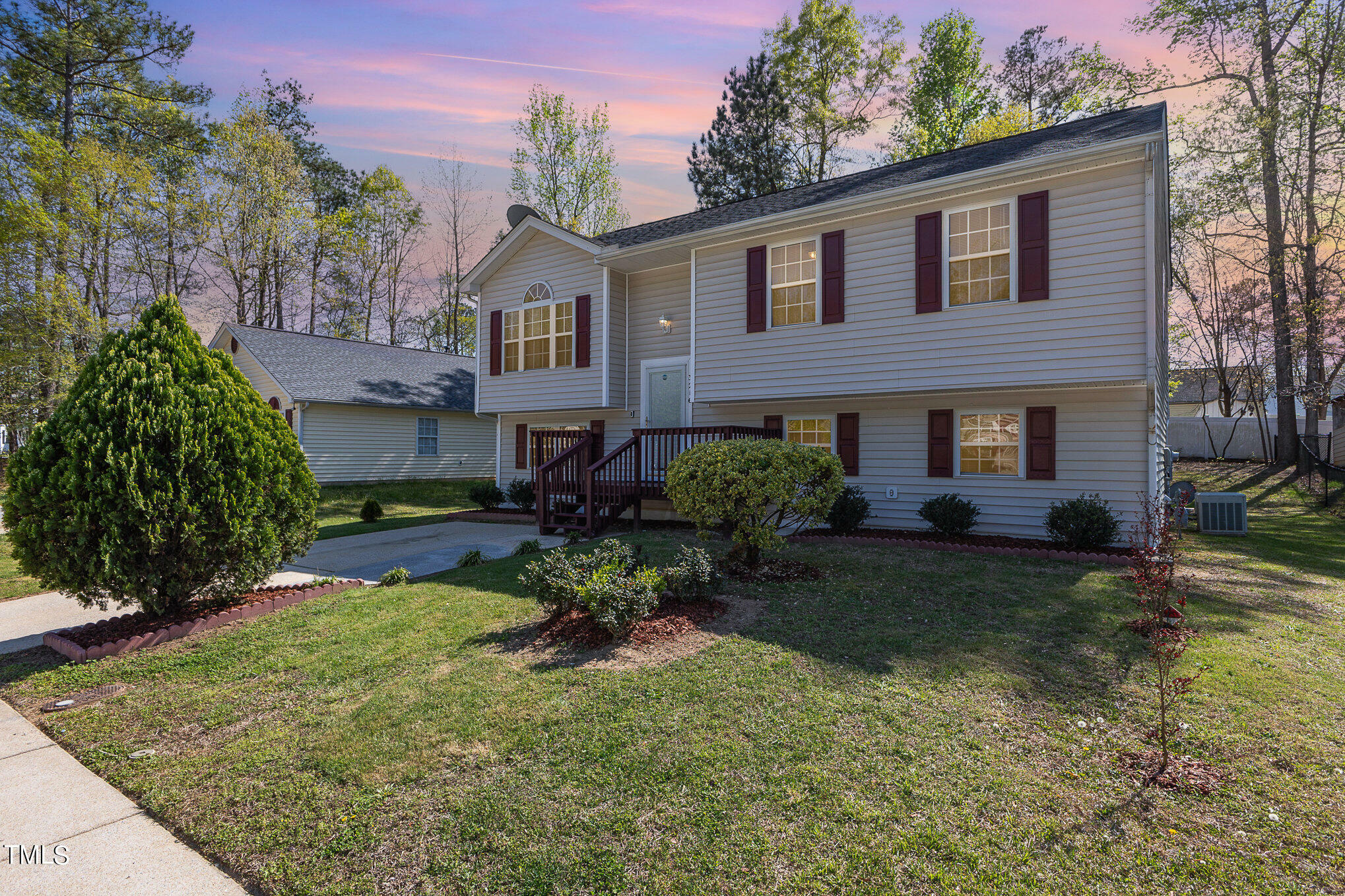 3216 Slippery Elm Drive  Raleigh NC 27610 photo