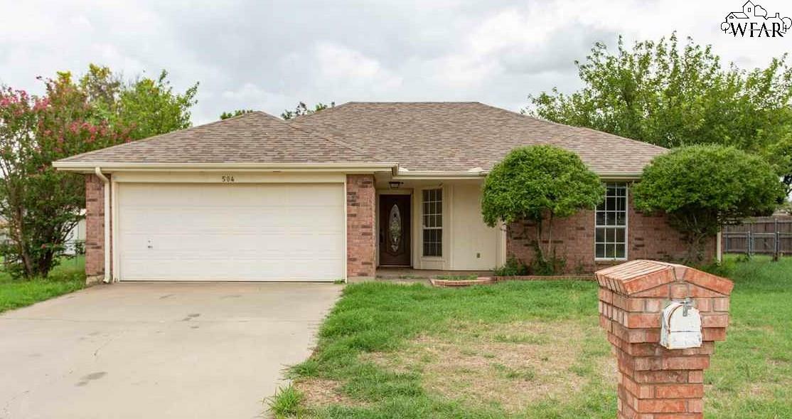 Property Photo:  504 Swenson Street  TX 76354 