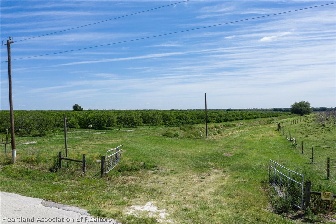 Property Photo:  S Hammock Road  FL 33890 