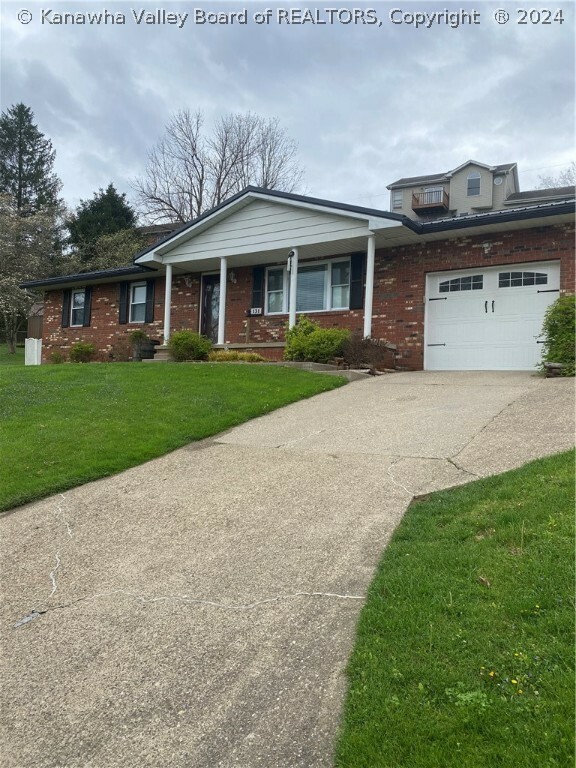 Property Photo:  131 Ruthlawn Drive  WV 25309 