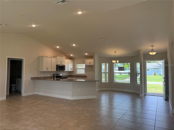 Property Photo: 855 Cumberland Road FL 34293