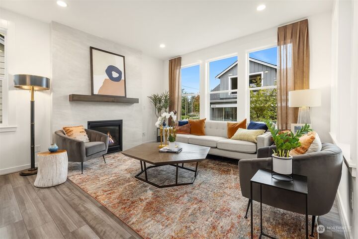 Property Photo:  10342 (Hs 2) 135th Circle NE  WA 98033 