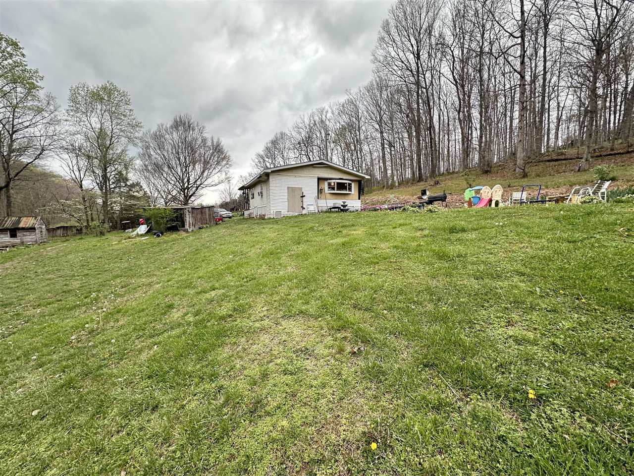 Property Photo:  1671 Breeding Road  KY 42129 