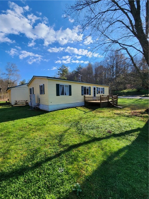 Property Photo:  7756 Tabors Corner Road  NY 14572 