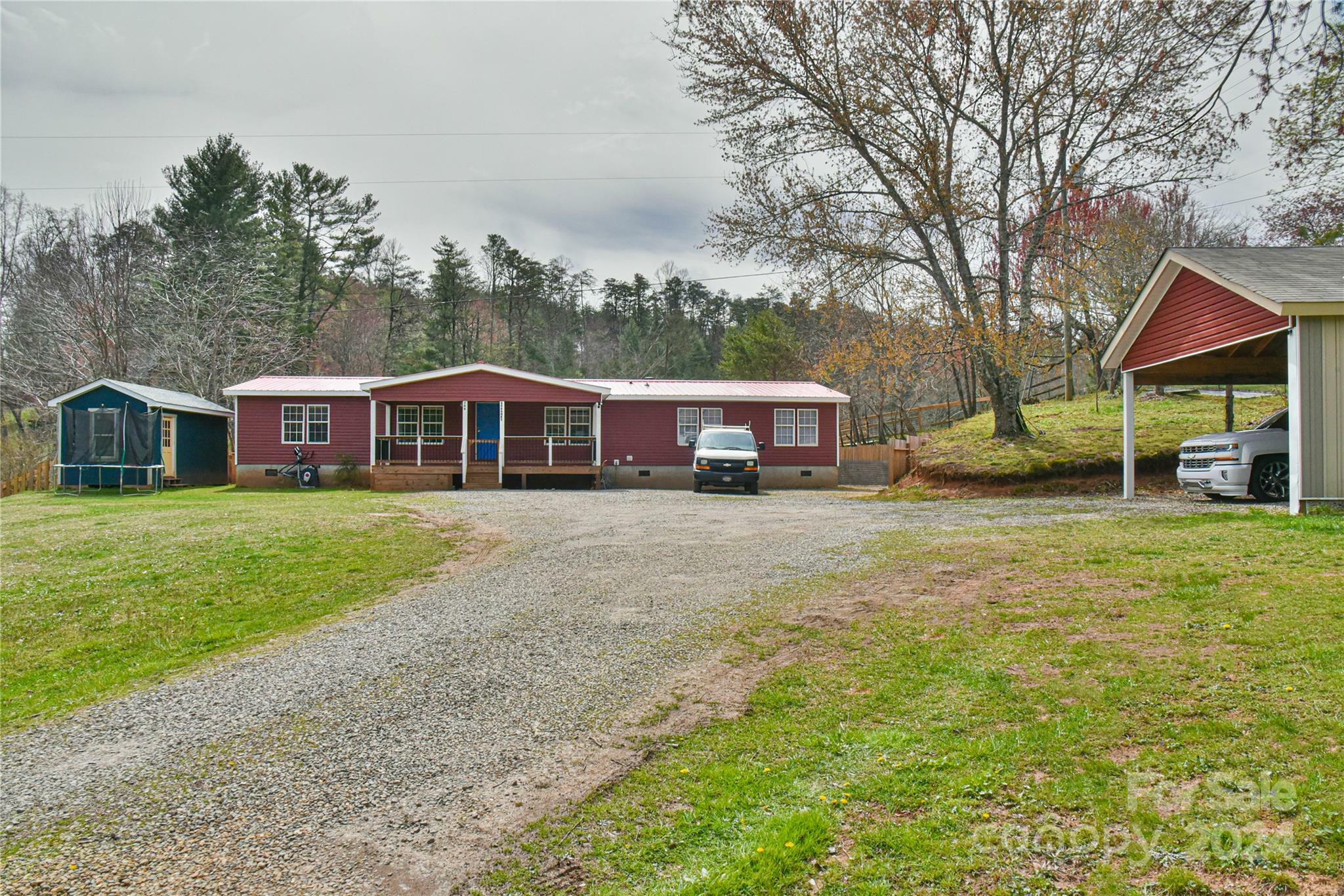 Property Photo:  204 Goughes Branch Road  NC 28748 