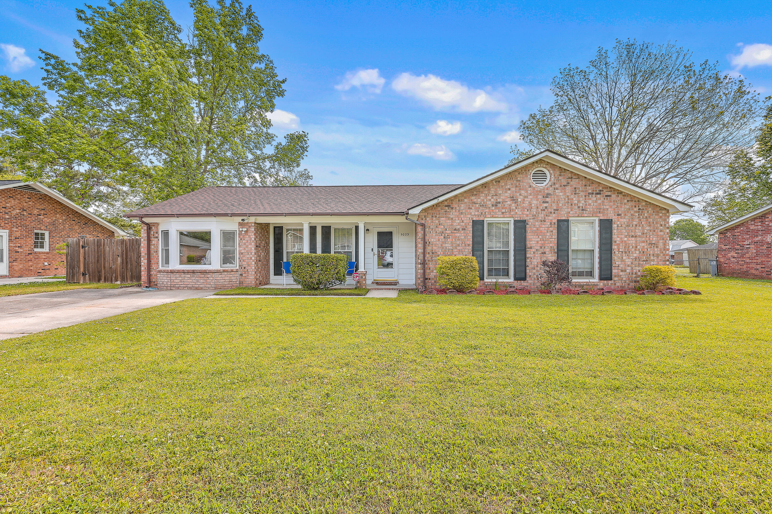 Property Photo: 5023 Foxwood Drive SC 29418