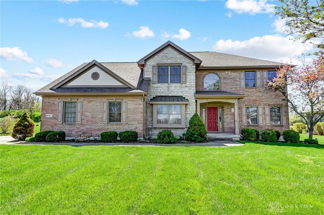 Property Photo: 8563 Waynesboro Way OH 45068