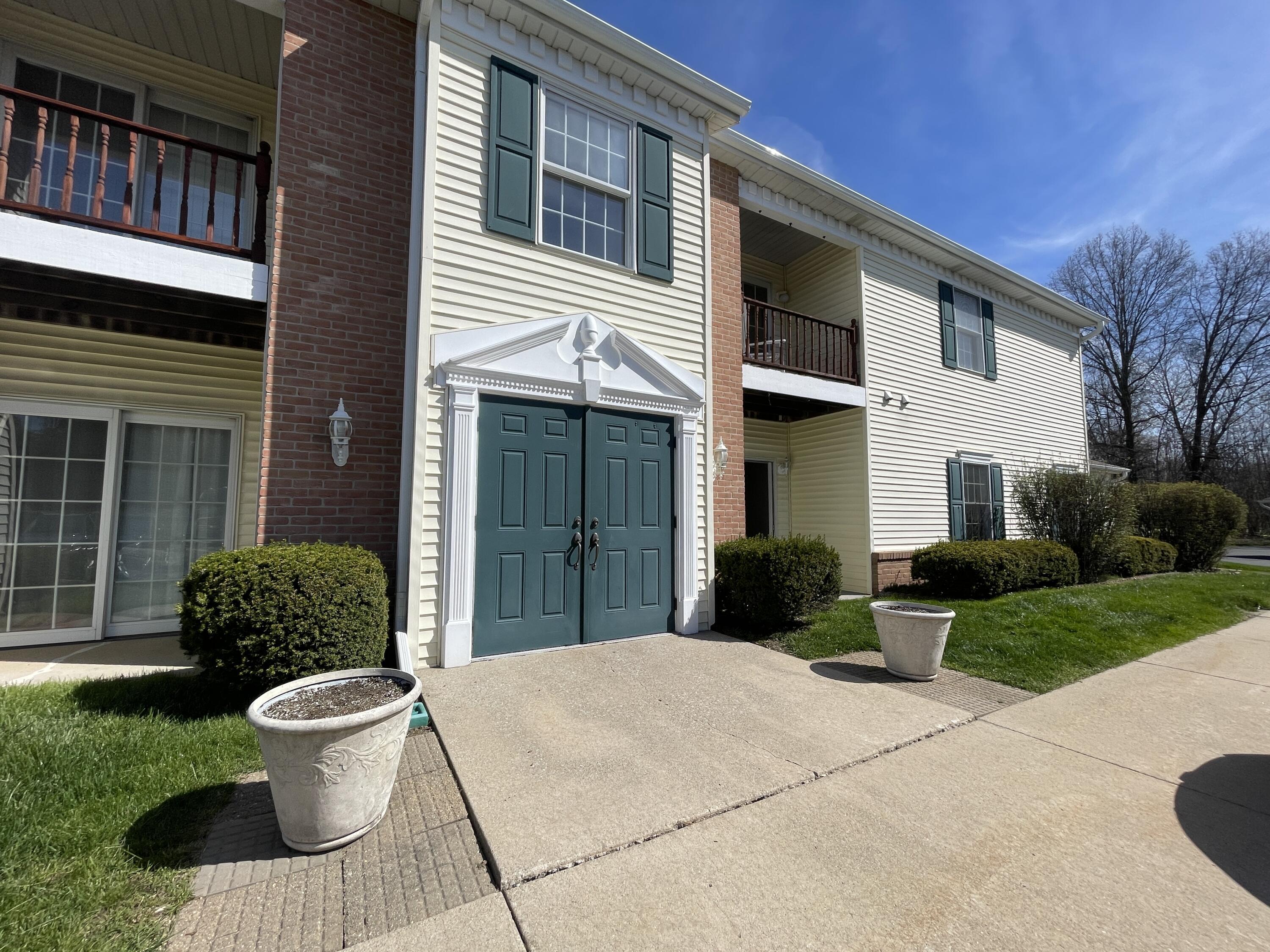 Property Photo:  1307 Roosevelt Place  IN 46383 