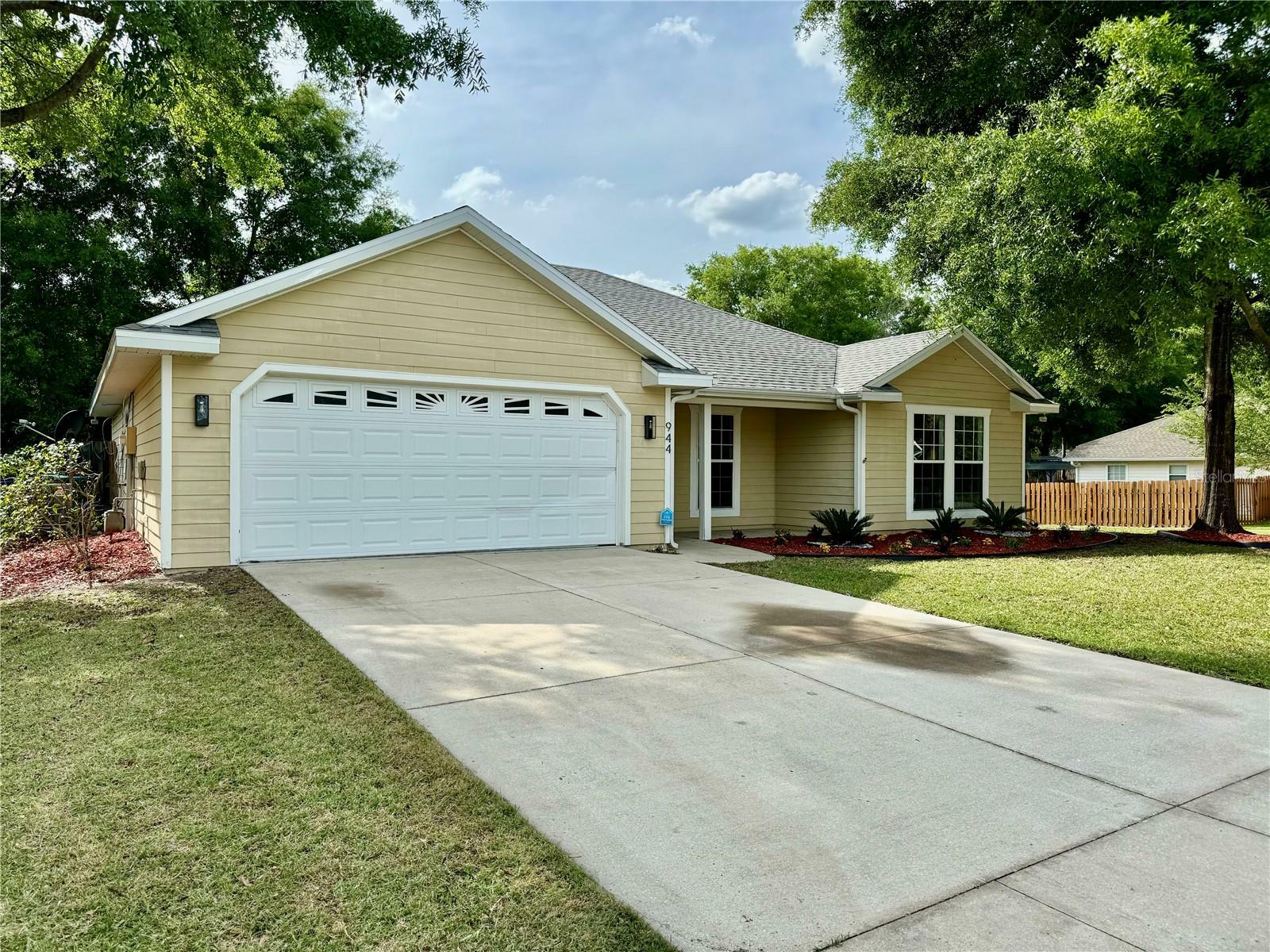 944 NW 256th Terrace  Newberry FL 32669 photo