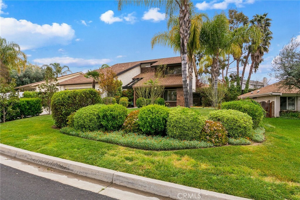 Property Photo:  29957 Villa Alturas Drive  CA 92592 