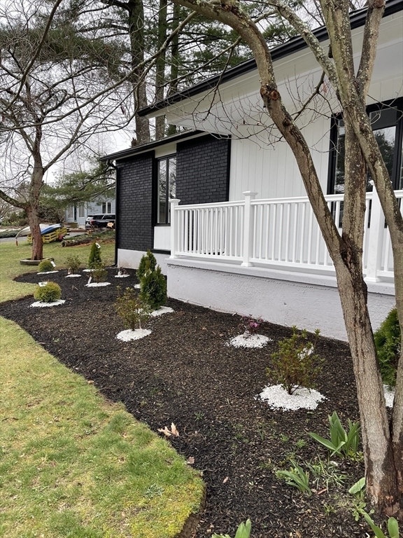 Property Photo:  3 Berkshire Cir  MA 01082 