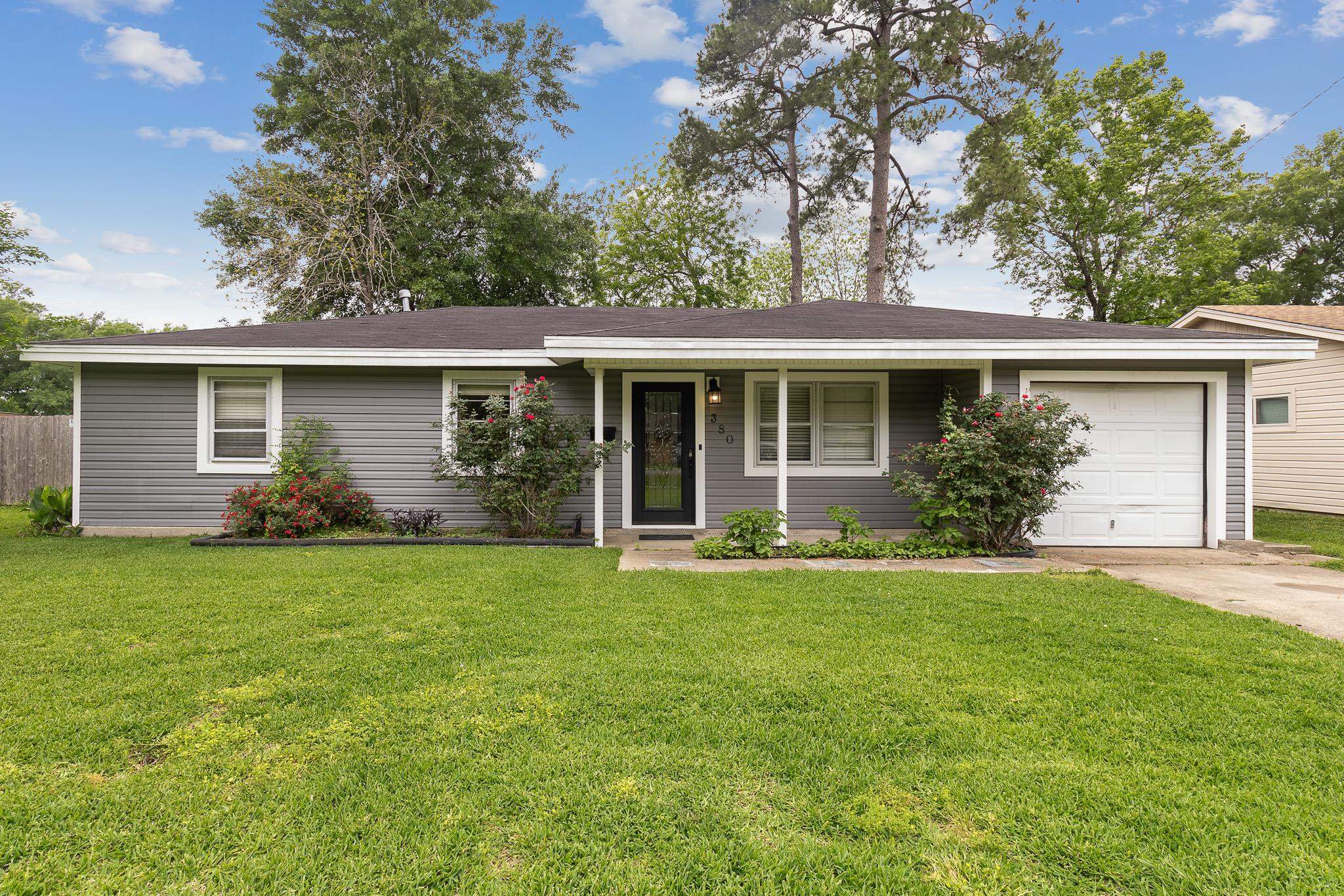 Property Photo:  380 Armstrong Dr  TX 77707-0000 