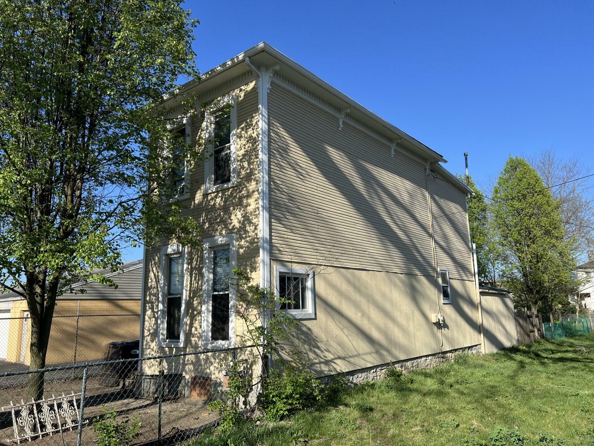Property Photo:  14 S Bell Avenue  OH 45506 