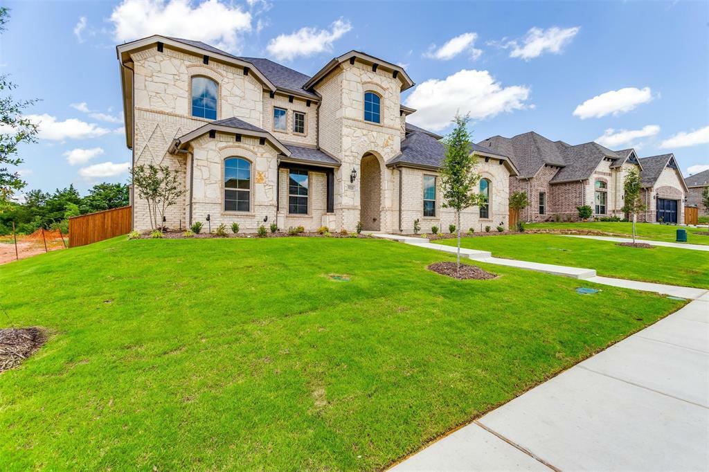 Property Photo:  5221 Rutherford Drive  TX 76065 