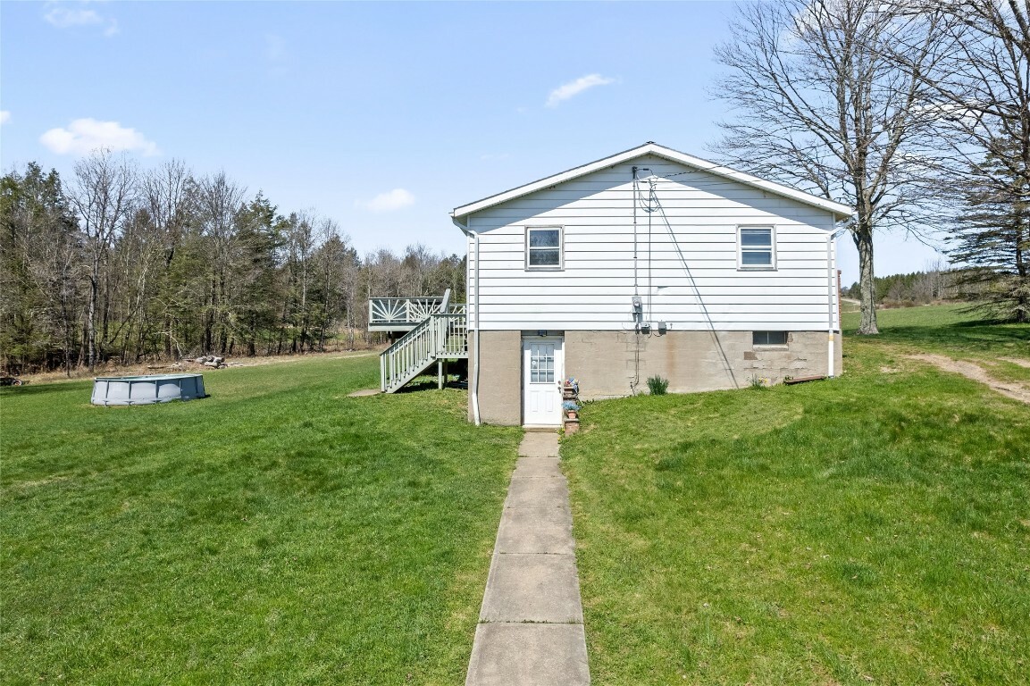 Property Photo:  1571 West Road  PA 18837 