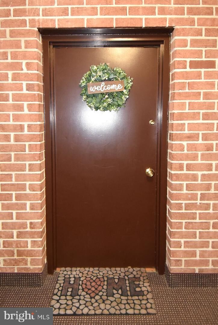 Property Photo:  9487 Fairfax Boulevard 104  VA 22031 