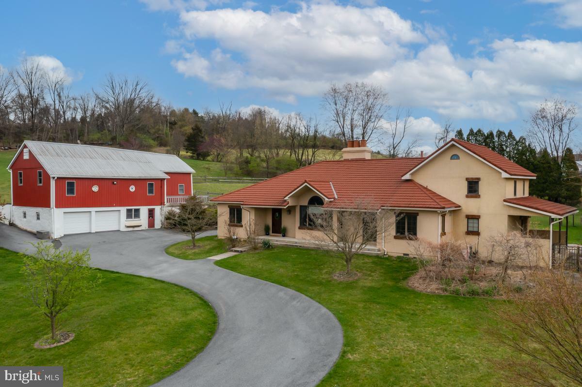 Property Photo:  1040 Brownsville Road  PA 19565 