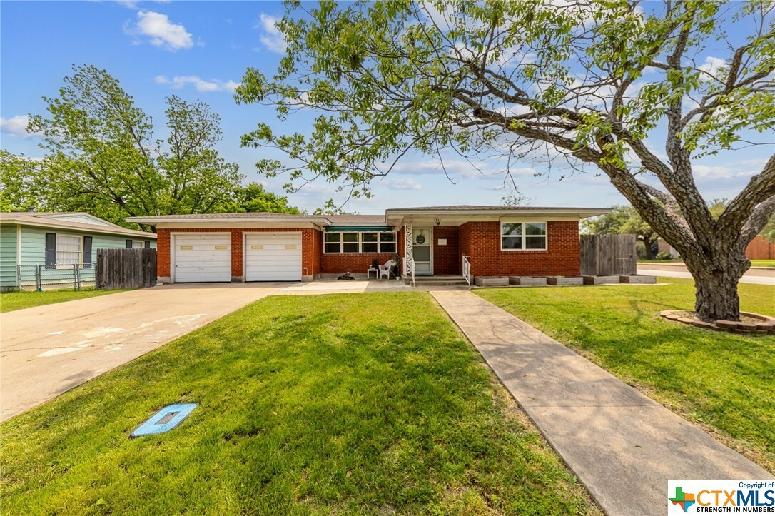 Property Photo:  1921 S 41st Street  TX 76504 