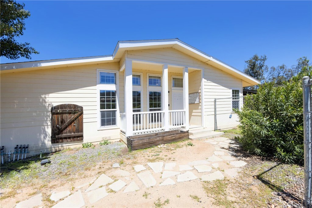 Property Photo:  24750 Oak Circle Drive  CA 92595 