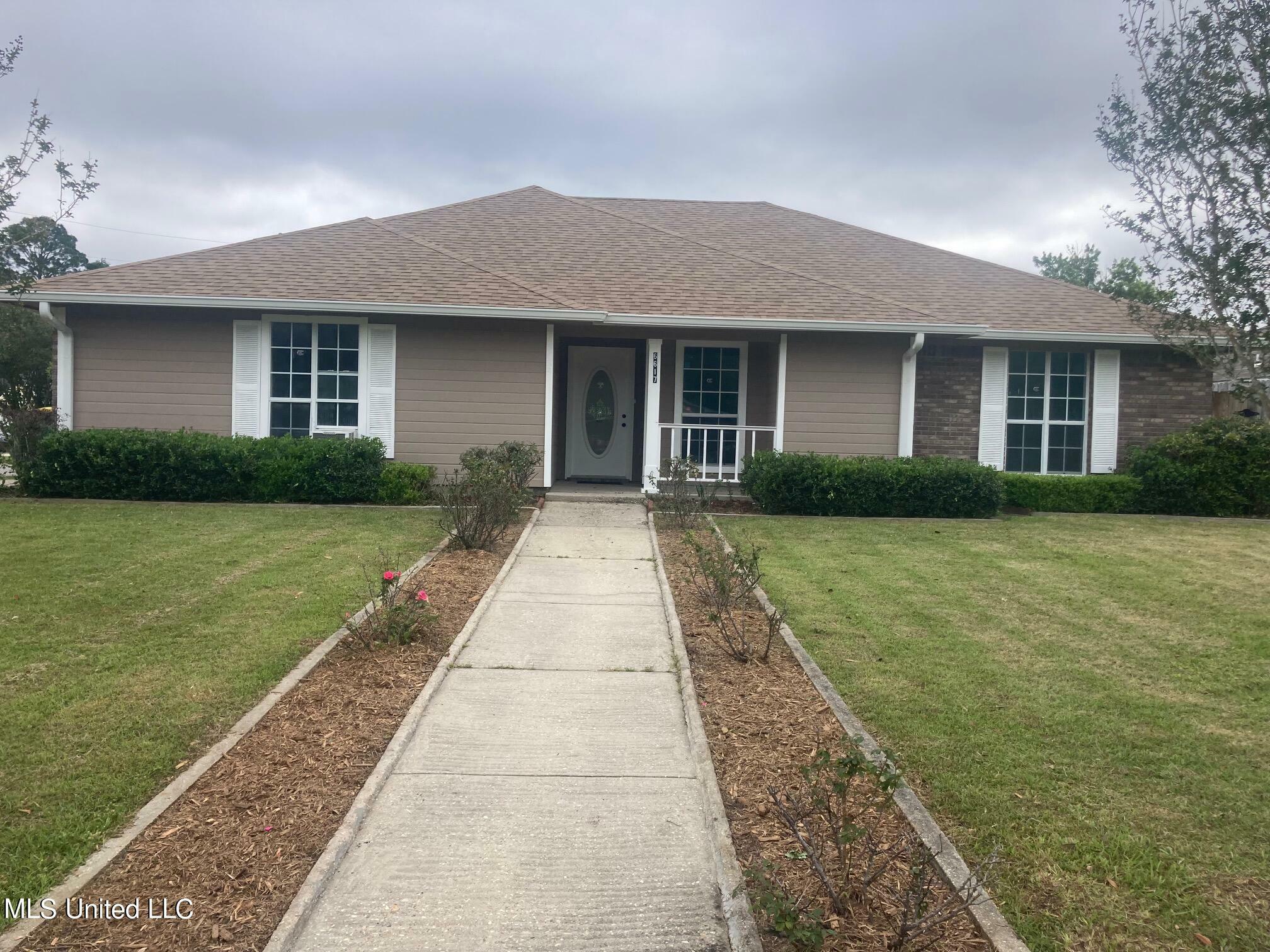 Property Photo: 6617 Oakbrook Drive MS 39564
