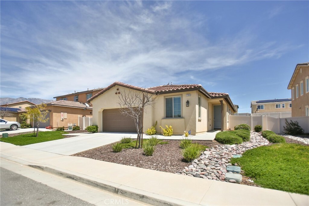 Property Photo:  1736 Arcus Court  CA 92223 