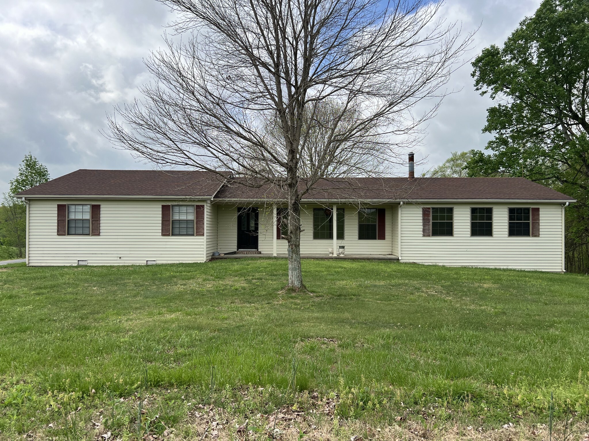 Property Photo:  13254 Galen Rd  TN 37083 