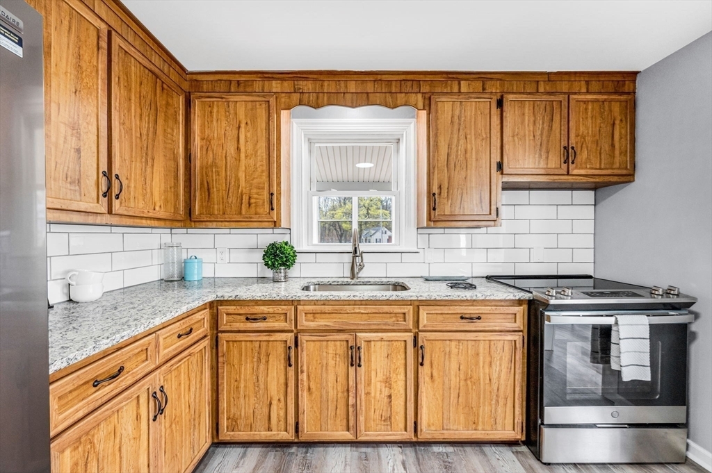 Property Photo: 133 Frontenac St MA 01020