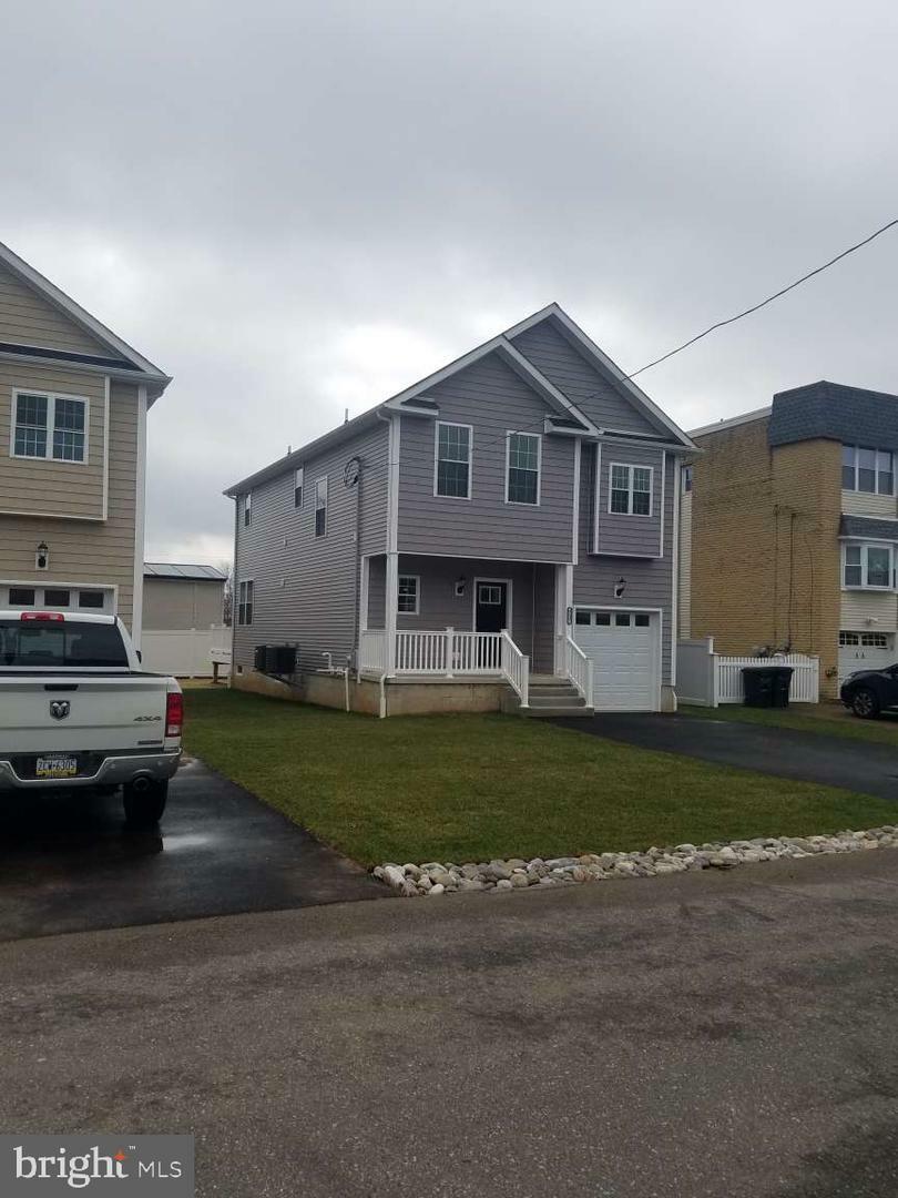 Property Photo: 2514 Linconia Avenue PA 19053