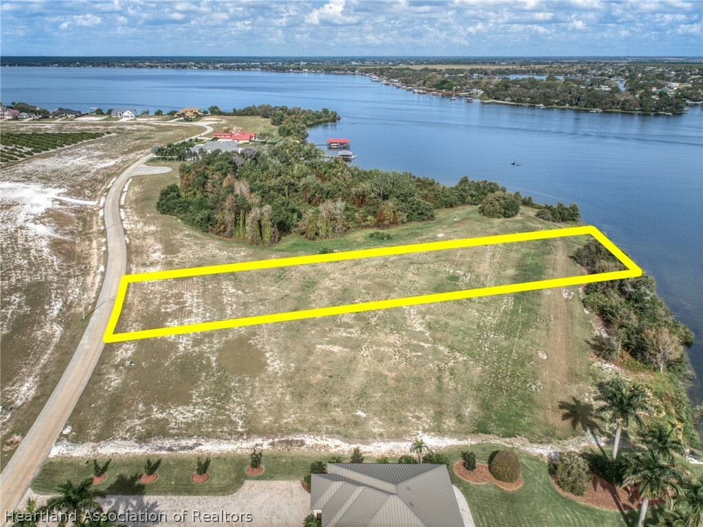 Property Photo:  482 Sunset Pointe Drive  FL 33852 