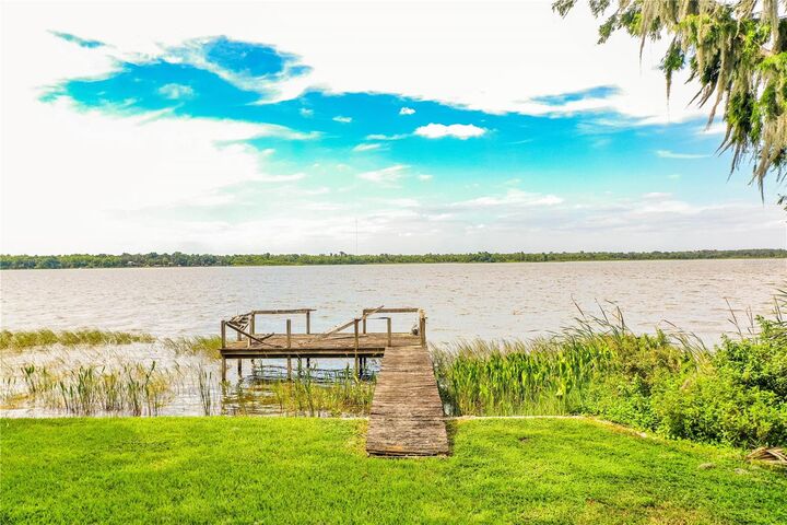 Property Photo:  1097 Shady Cove Road E  FL 33844 