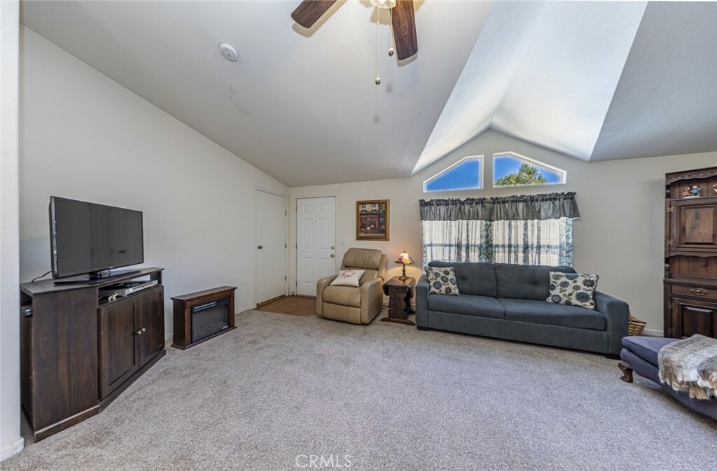 Property Photo:  46041 Road 415 10  CA 93614 