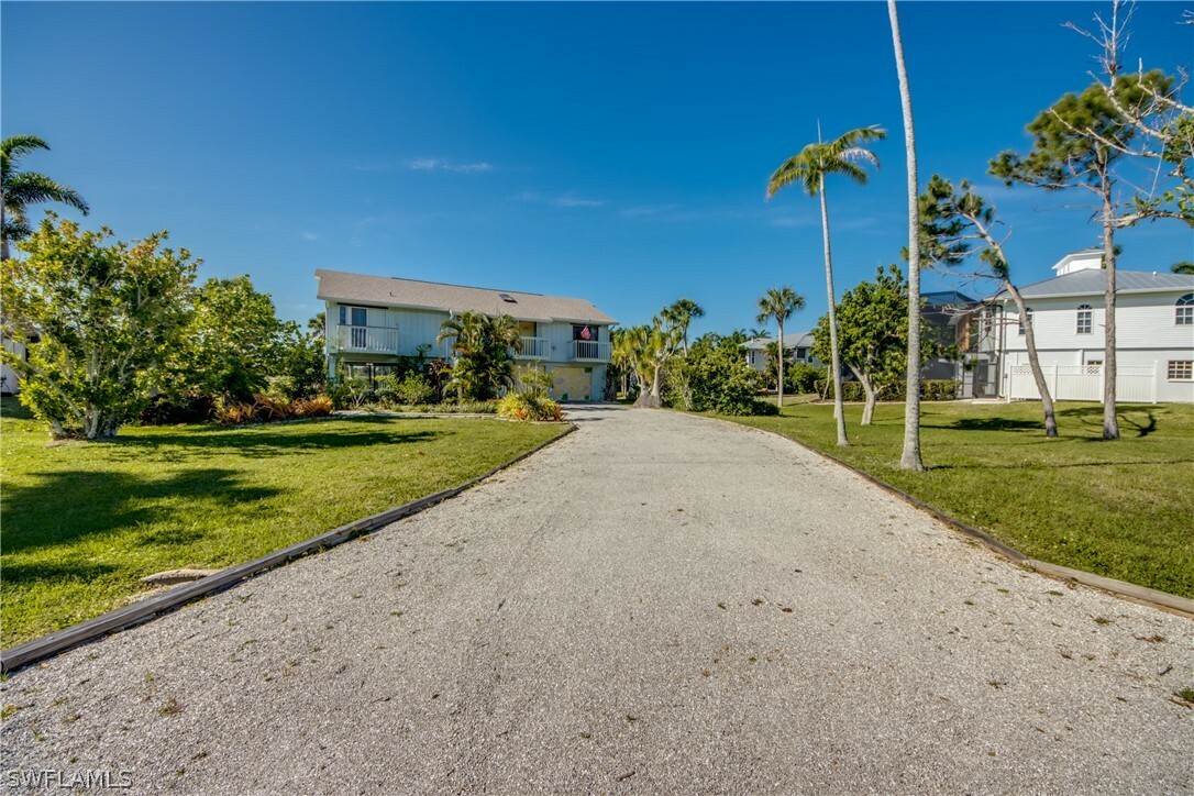 Property Photo:  7901 Grande Pine Road  FL 33922 