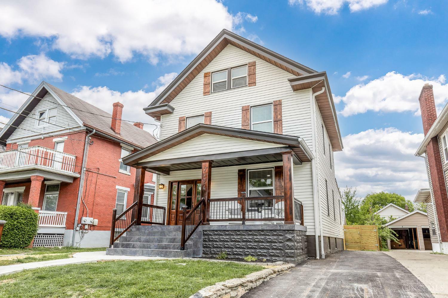 Property Photo: 2724 Minot Avenue OH 45209