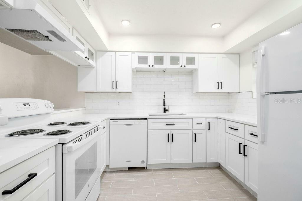 Property Photo: 4411 SW 34th Street 1206 FL 32608