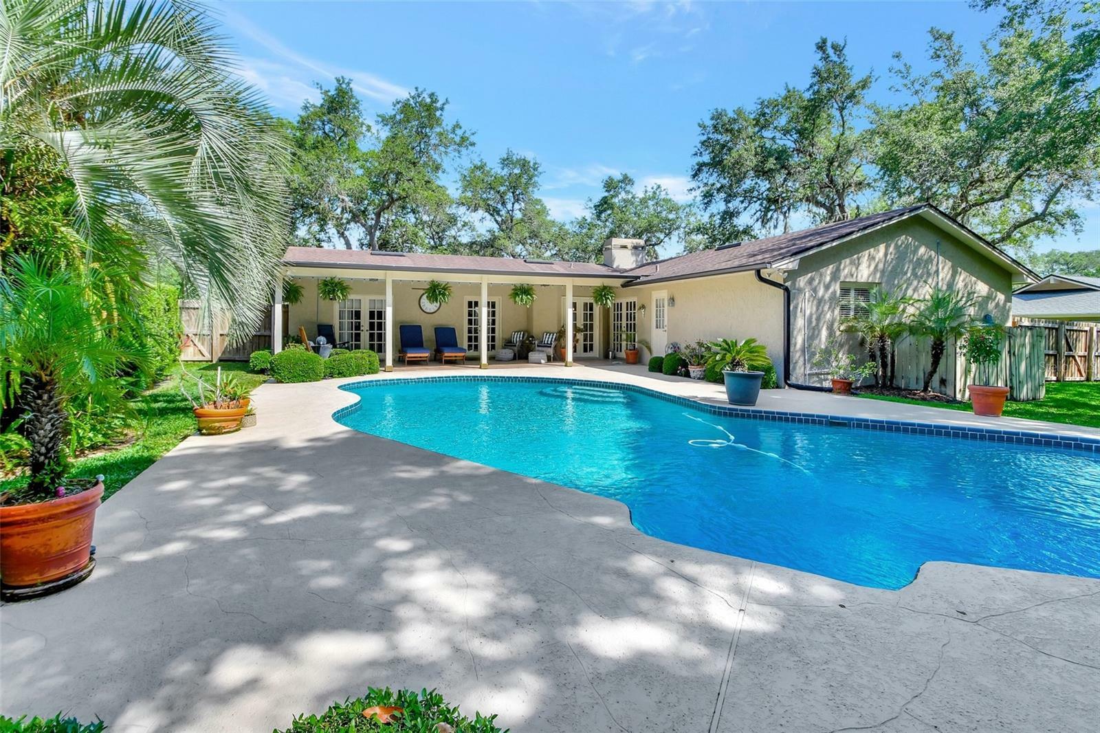 Property Photo:  335 W Hornbeam Drive  FL 32779 