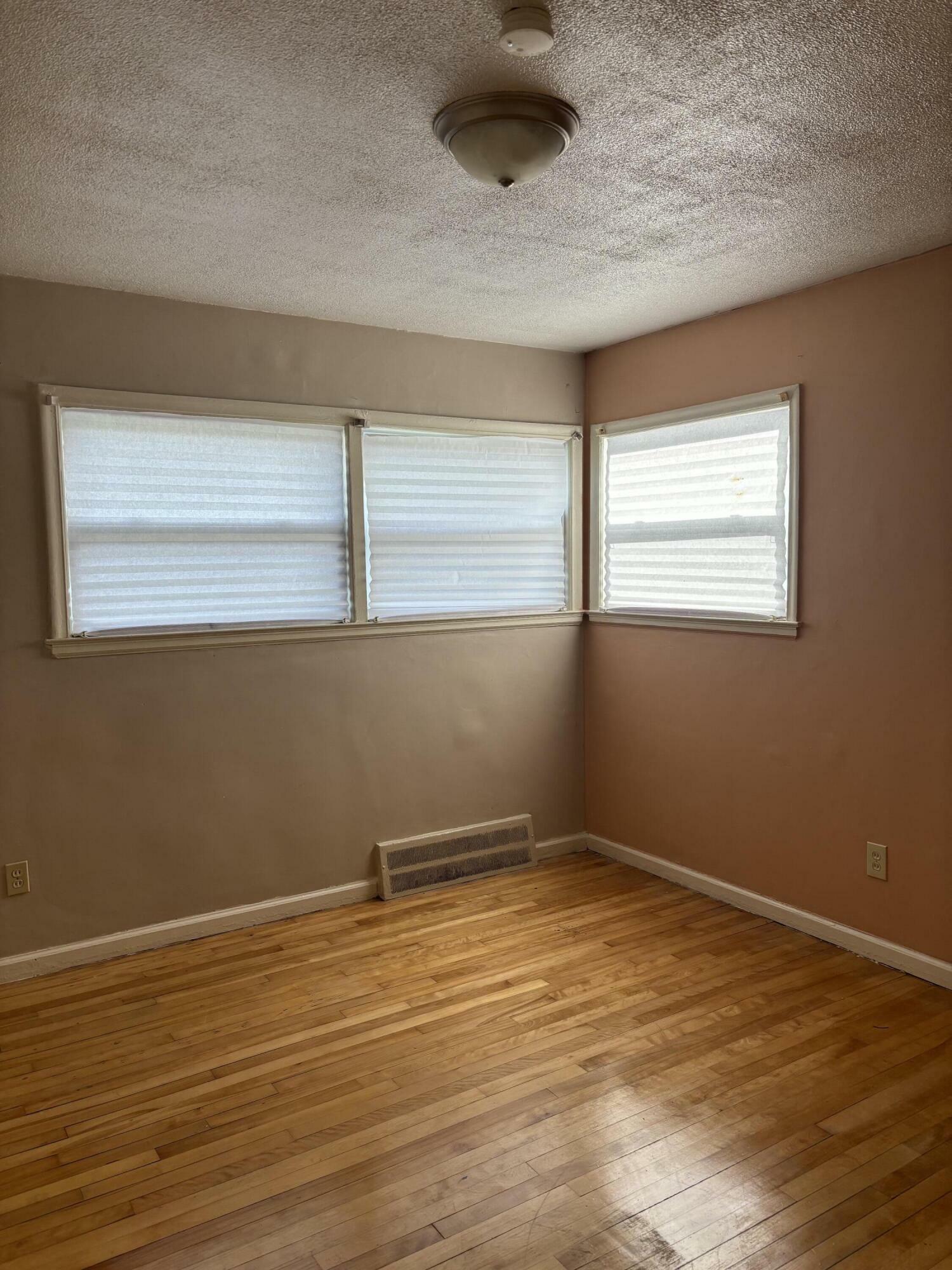 Property Photo:  21430 Pembroke Avenue  MI 48219 