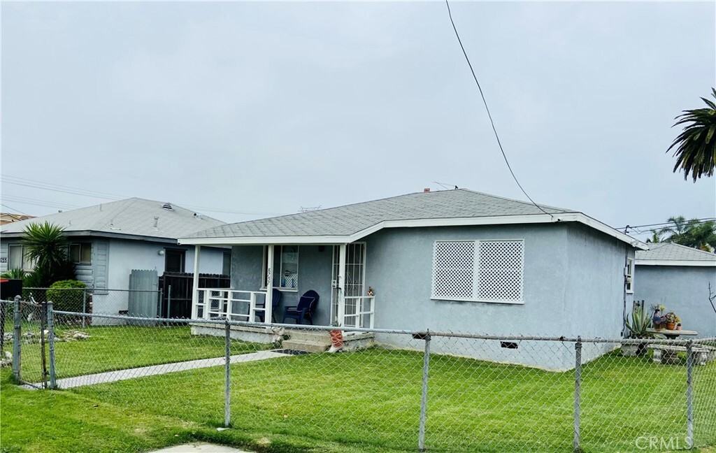 Property Photo:  8757 Dunbar Street  CA 90706 