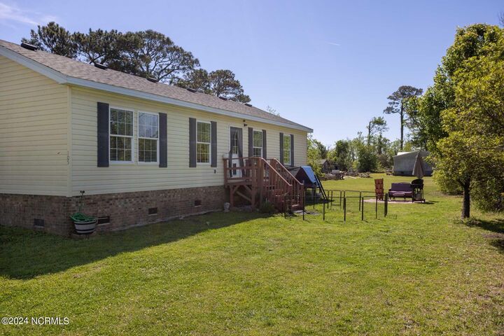 Property Photo:  105 Poplar Cove Road  NC 27965 