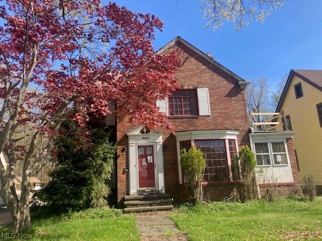 Property Photo:  16907 Maple Heights Boulevard  OH 44137 