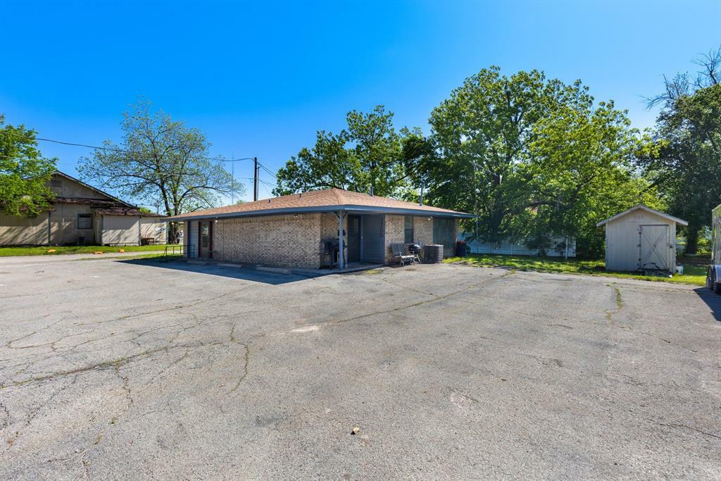 Property Photo:  1700 Washington Street  TX 75428 