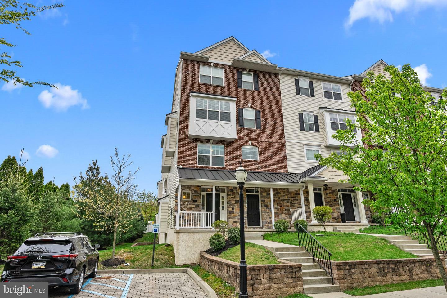 Property Photo:  311 S Edgmont Street  PA 19063 