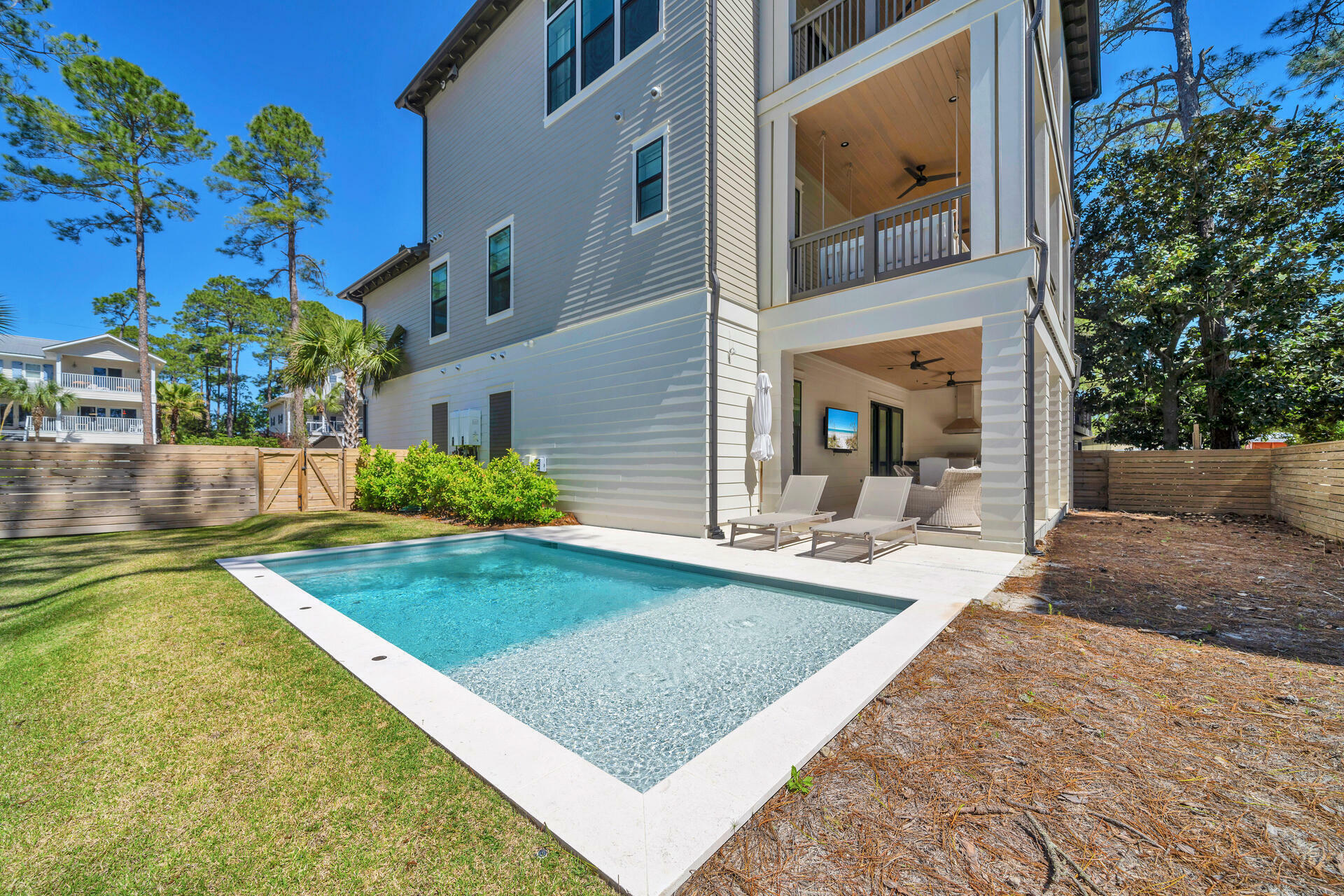 Property Photo: 151 Oyster Lake Drive FL 32459